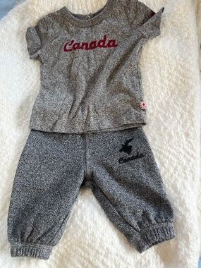 Canada sweats and top baby